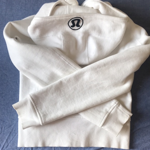 Lululemon Sweater - Picture 10 of 10